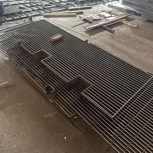 鋼格板在橋梁人行道中的應用優(yōu)勢